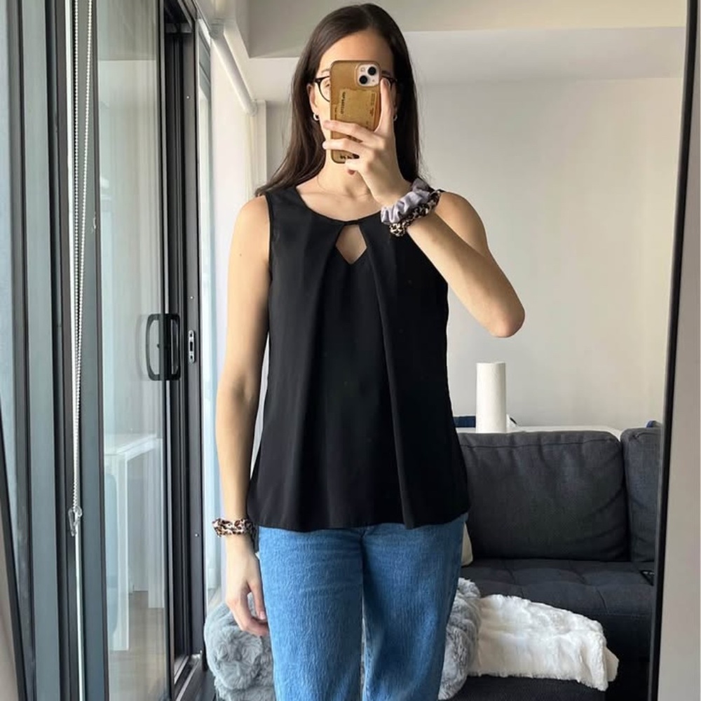 Etam Black Sleeveless Keyhole Blouse Size FR 34 (fits US XS)